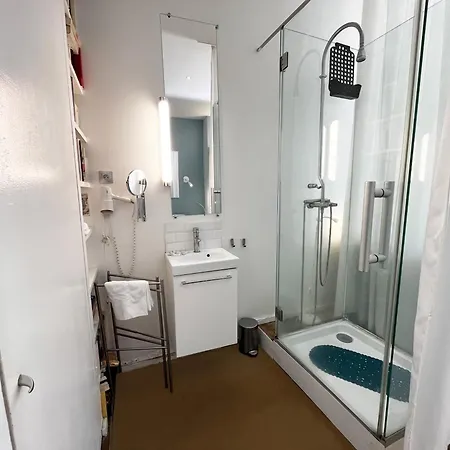 Apartment Aa G Terrasse Esprit 2 Grimaldi Promenade Des Angl