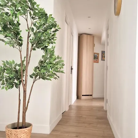 T3 Neuf Climatise 8 Pers Proche Apartment