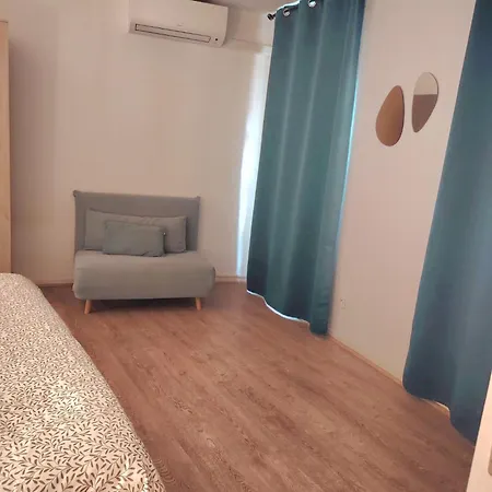 Apartment Vieux Fleurie