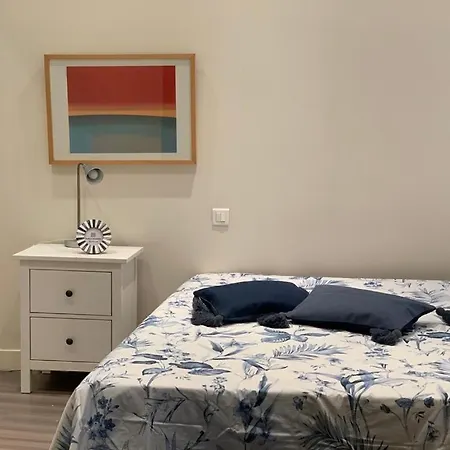 Charming Air-conditioned Apartment-prime Location In Old Apartment