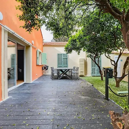 Apartment Magnifique Maison Avec Parking A 50m De La