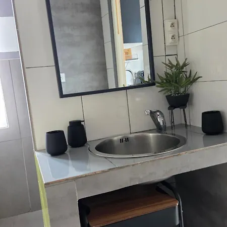 Avec Jardin Prive & Jacuzzi Apartment