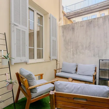 Georges 2 Pieces Lumineux Au Centre * Nice
