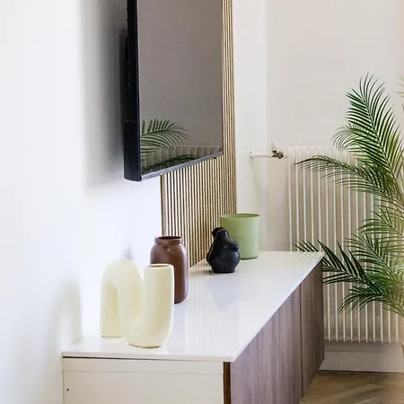 Perfectly Located Between Sea And Center Apartment *