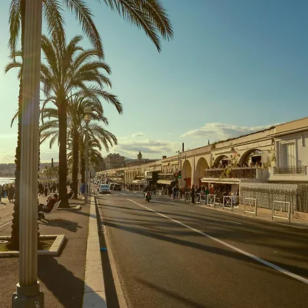 Apartment Loft Au Coeur Du Vieux-nice, A 5 Min De La Nice