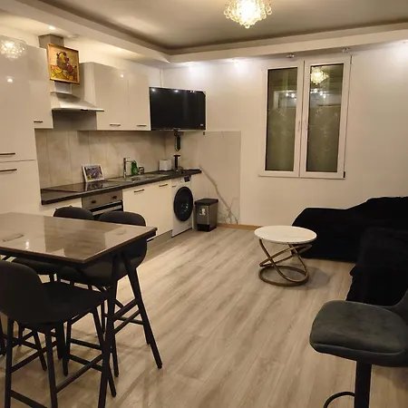 2 Et Salon * Nice