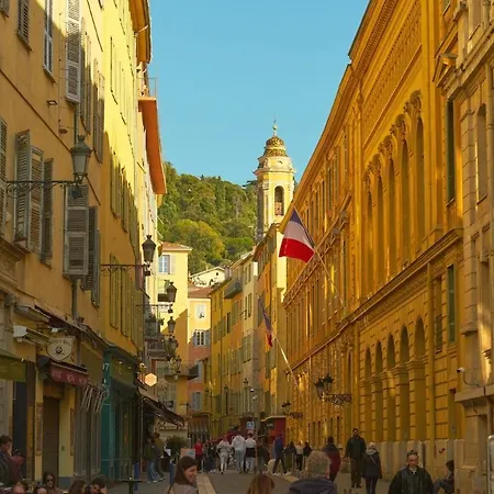Au Coeur Du Vieux-nice, A 5 Minutes *