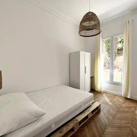 Urban Charm 6 People Near Dowtown With Air Conditioning & Netflix Apartment Nice