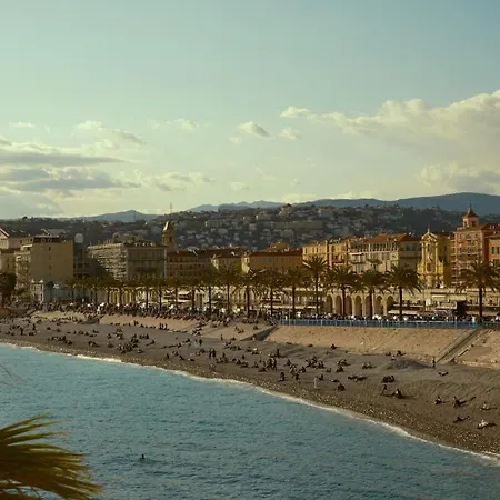 Au Coeur Du Vieux-nice, A 5 Minutes Apartment