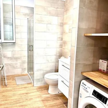 Apartment 3 Chambres, Piscine Privee Et Parking *