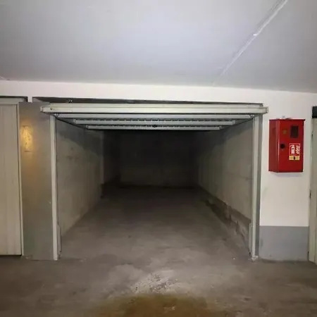 Apparemment Au Centre De Nice