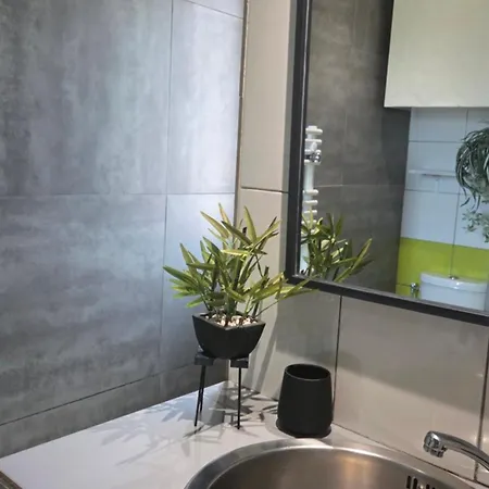 Apartment Avec Jardin Prive & Jacuzzi Nice