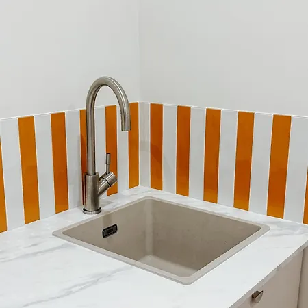 Garibaldi 2 Bedrooms, 2 Bathrooms, Ac Apartment *