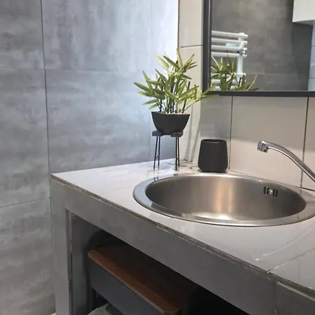Avec Jardin Prive & Jacuzzi Apartment