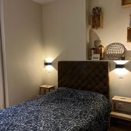 Apartment Urban Design 6 People Near Dowtown With Air Conditioning & Netflix