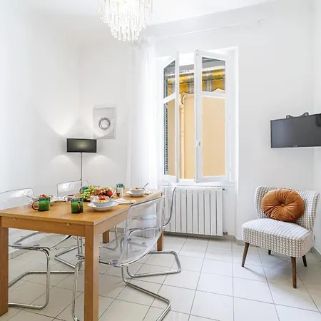Apartment My Casa Durante 14 - Cosy In Town Close Train Station *