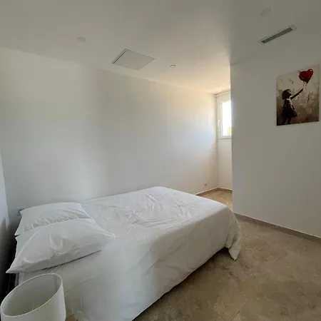 Maioun Cremat Apartment