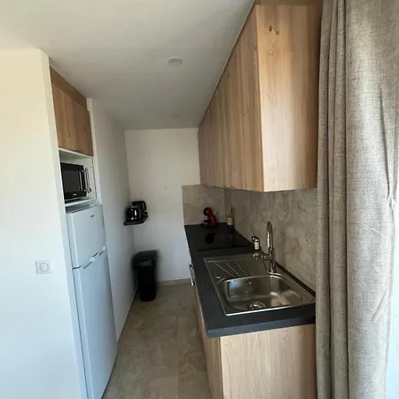 Maioun Cremat Apartment *