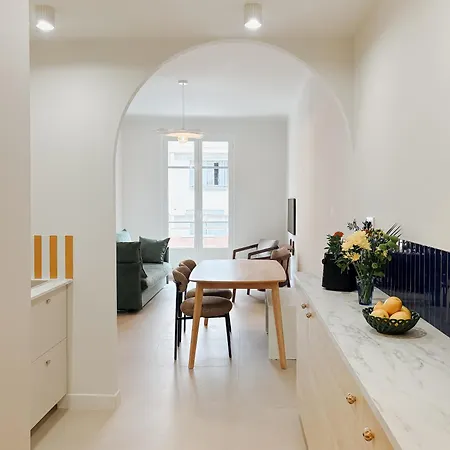 Apartment Garibaldi 2 Bedrooms, 2 Bathrooms, Ac Nice