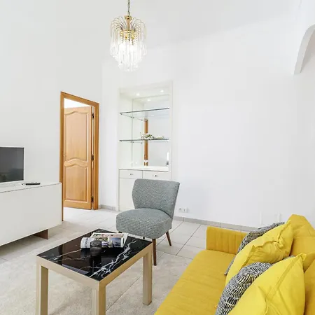 My Casa Durante 14 - Cosy In Town Close Train Station Apartment