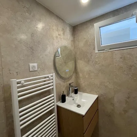 Maioun Cremat Apartment