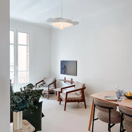 Garibaldi 2 Bedrooms, 2 Bathrooms, Ac Apartment