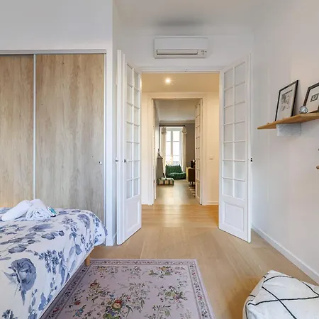 My Casa Guisol 17 - Elegant 3 Bedroom Near The Old Port Apartment