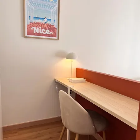 Charme Nicois, 15min De La Mer, 3 Chambres, Climatisation, Terrasse Apartment *