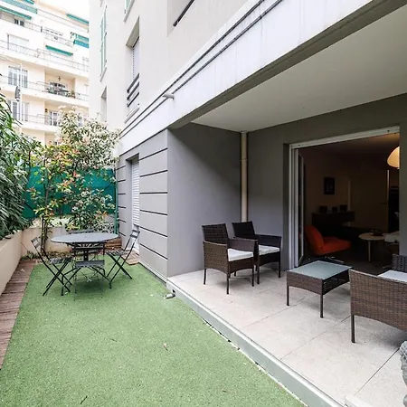 T2 Avec Terrasse Et Parking Privatif