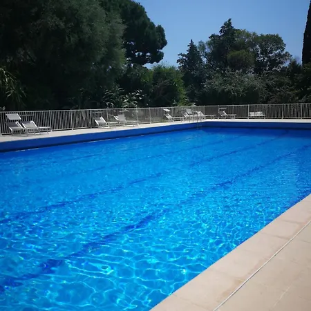 Apartment Superb 2 Bedrooms, Pools, Quiet, Near Sea Nice