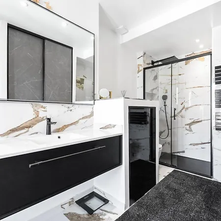 Lumineux Centre, Parking, Clim Apartment *