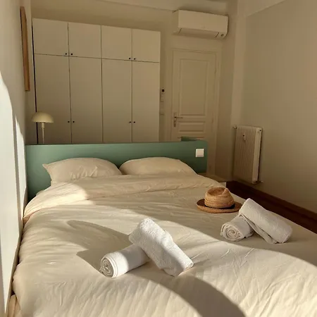 Apartment Charme Nicois, 15min De La Mer, 3 Chambres, Climatisation, Terrasse Nice