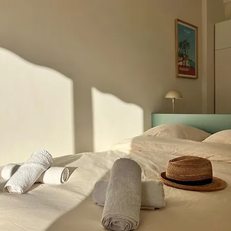 Charme Nicois, 15min De La Mer, 3 Chambres, Climatisation, Terrasse Apartment