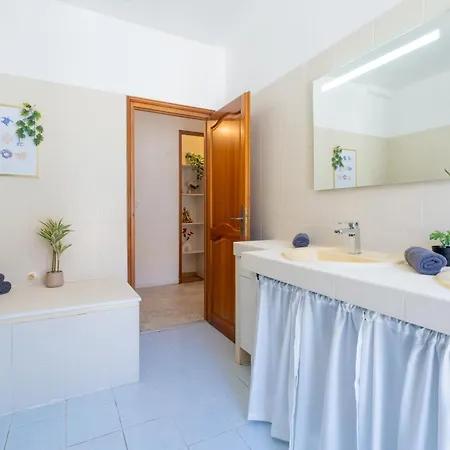 Riviera Sunshine Apartment *