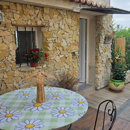 Apartment Avec Jardin Prive & Jacuzzi