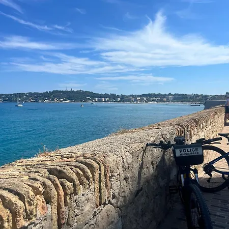 Charme Nicois, 15min De La Mer, 3 Chambres, Climatisation, Terrasse Apartment *