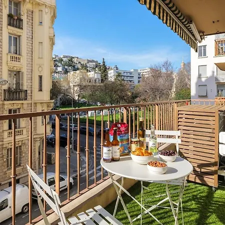 Charme Nicois, 15min De La Mer, 3 Chambres, Climatisation, Terrasse Apartment