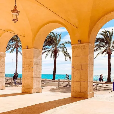Apartment Charme Nicois, 15min De La Mer, 3 Chambres, Climatisation, Terrasse *