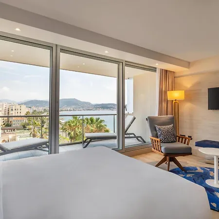 Radisson Blu Hotel 4*