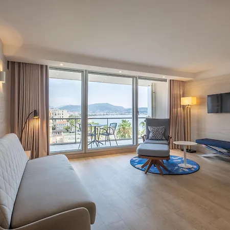 Radisson Blu 4* Nice