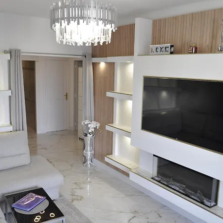 Apartment Emotion Vip *