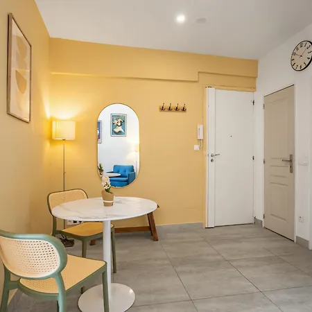 Renting - Risso - Cocoon Design Massena Paillon Balcony View & Lift Apartment Nice