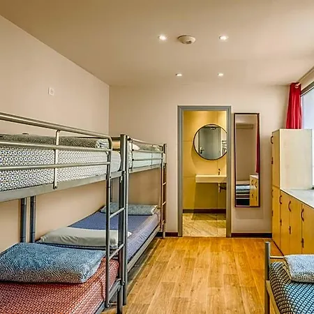 Auberge de jeunesse Saint Exupery *