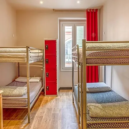Auberge de jeunesse Saint Exupery Nice