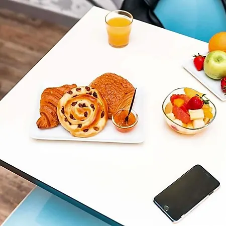 Ibis Styles Vieux Port 3*