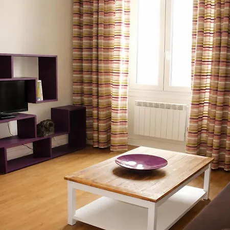 Barla 3 - A Spacious One Bedroom Near Place Garibaldi Apartment