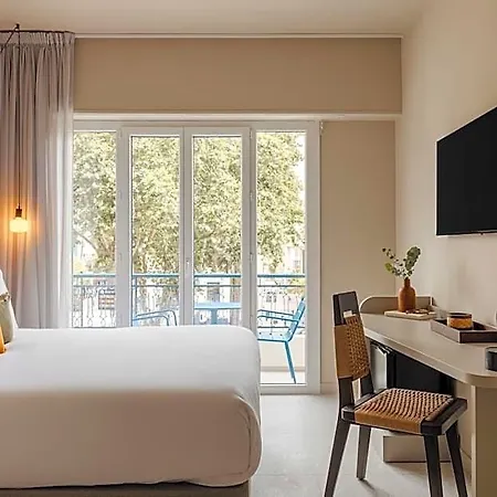 Yelo Promenade Magnan, Sonder Hotel