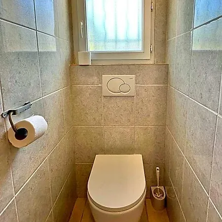 Hotel Magnifique Studio, Piscine, Parking Nice