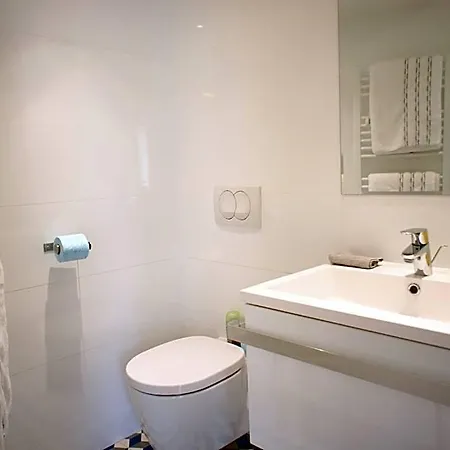 Ze Perfect Place - Old - Smart Nice