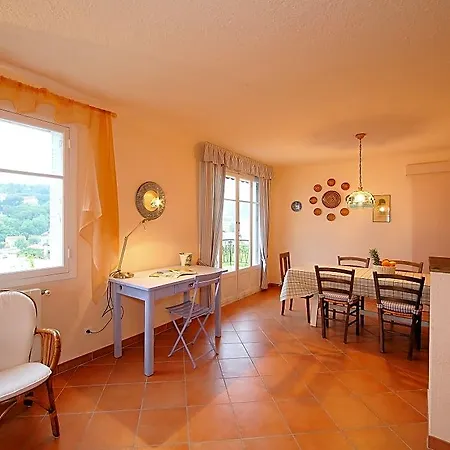 Alltitude 52 Hotel 3*